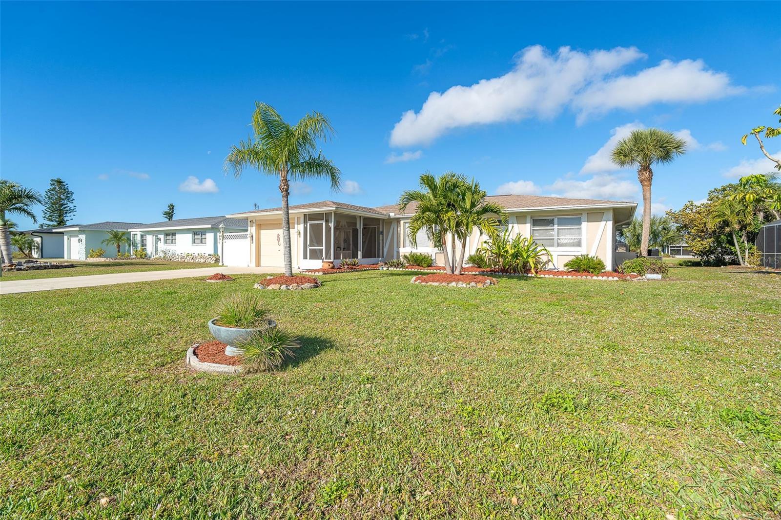 36 ANNAPOLIS LN, ROTONDA WEST, FL, 33947