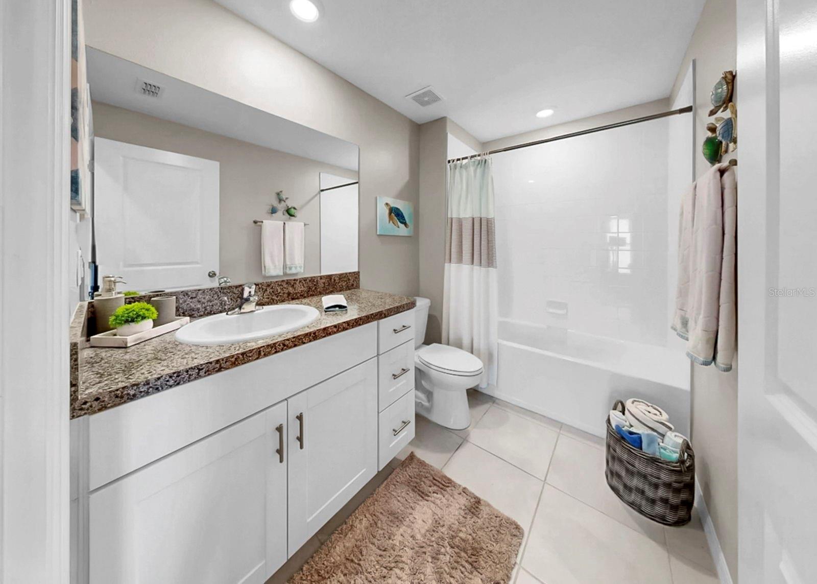 9341 CHANNING HILL DR, SUN CITY CENTER, FL, 33573