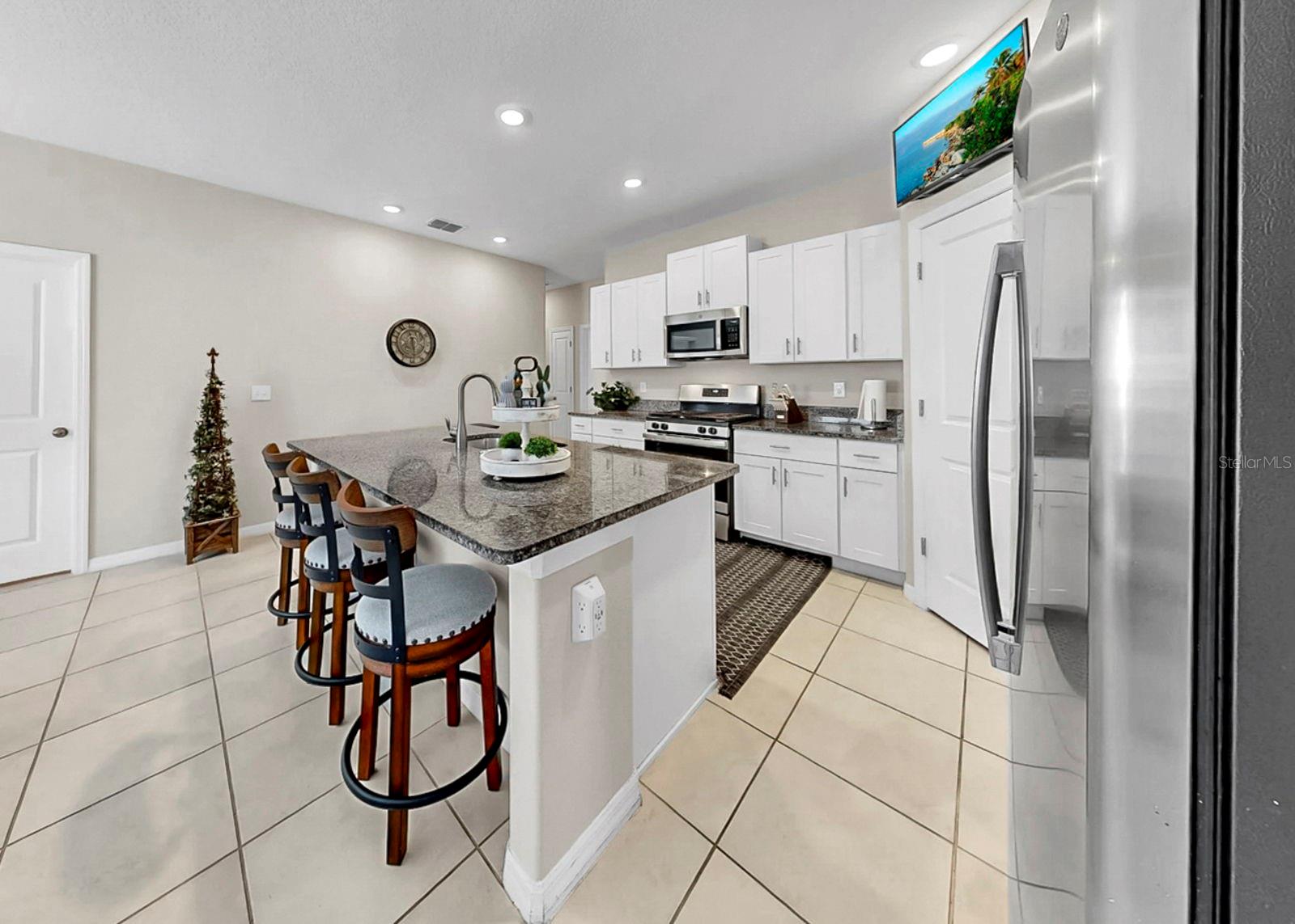 9341 CHANNING HILL DR, SUN CITY CENTER, FL, 33573