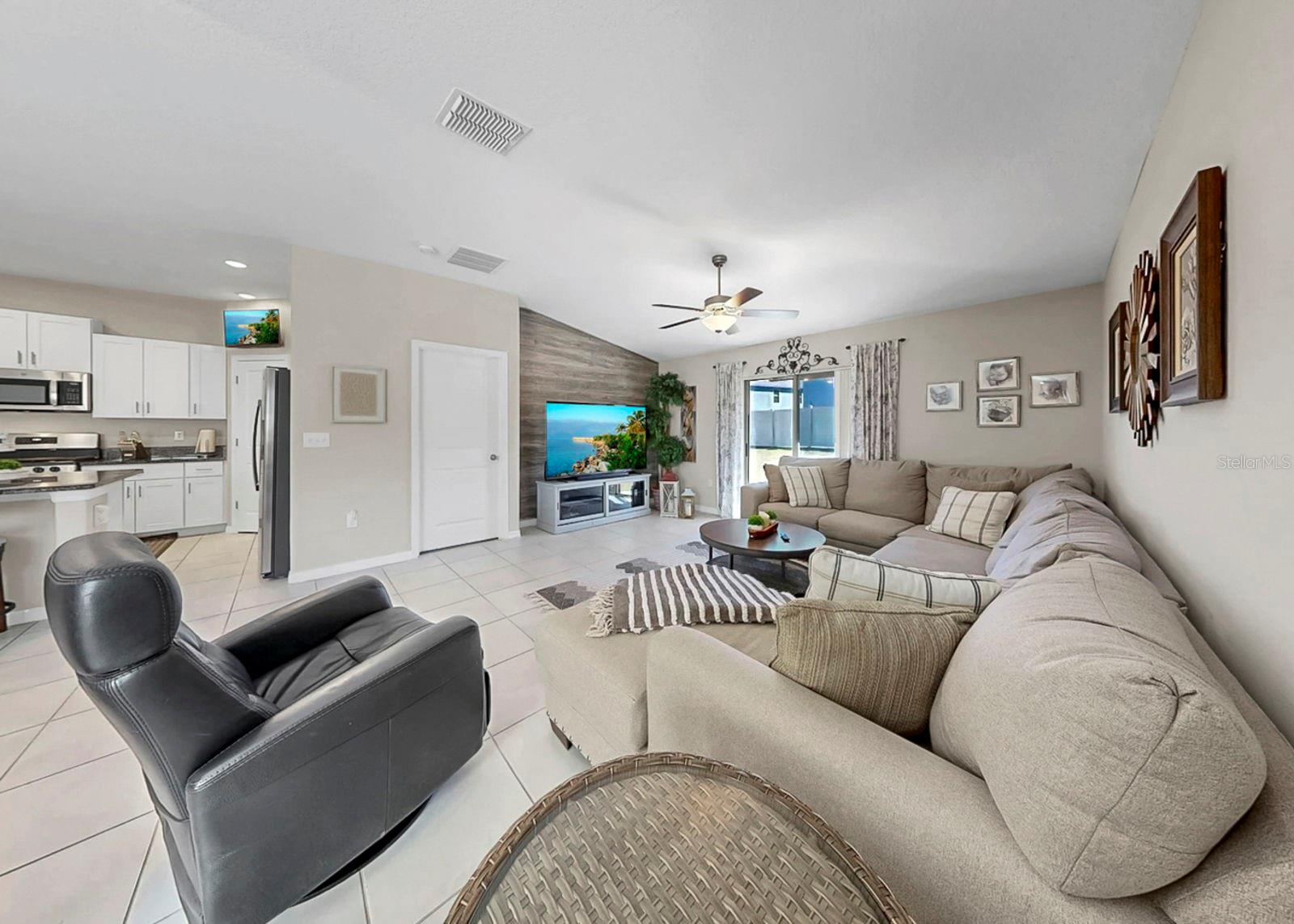 9341 CHANNING HILL DR, SUN CITY CENTER, FL, 33573