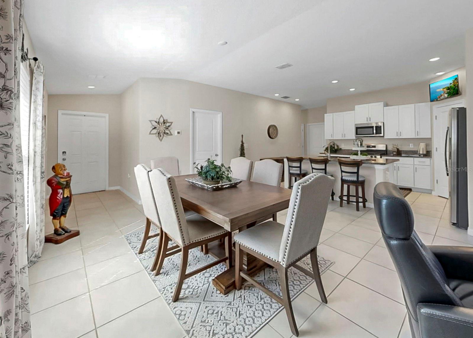 9341 CHANNING HILL DR, SUN CITY CENTER, FL, 33573