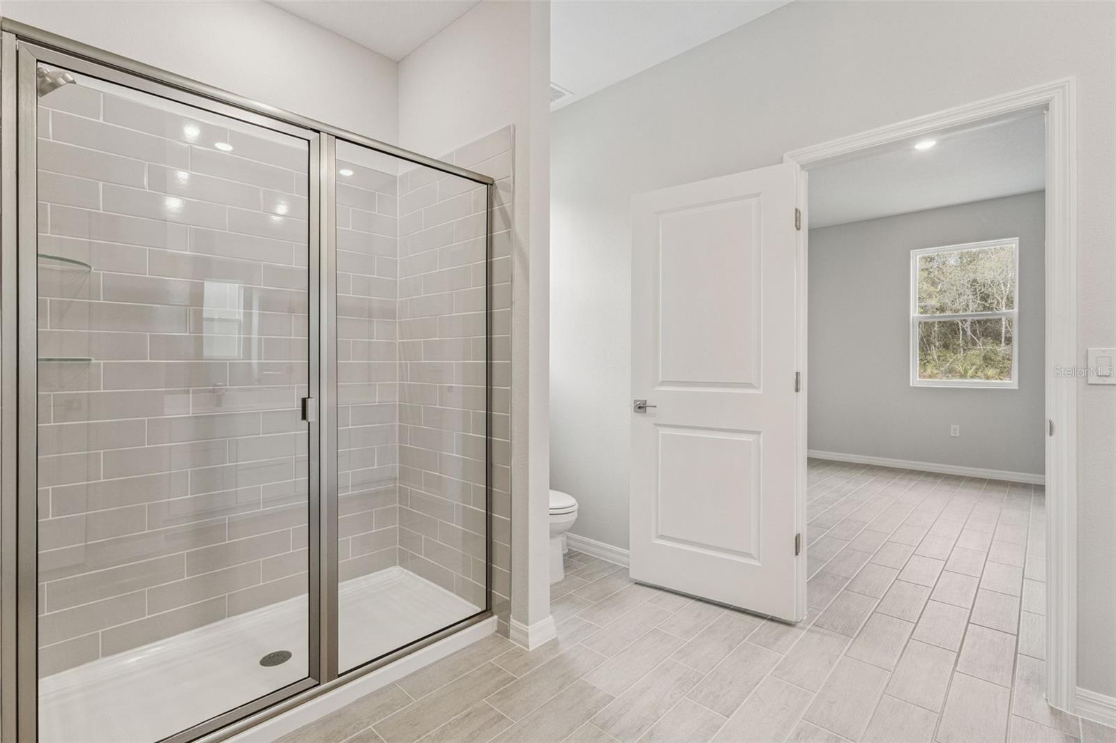 393 MARION OAKS GOLF RD, OCALA, FL, 34473