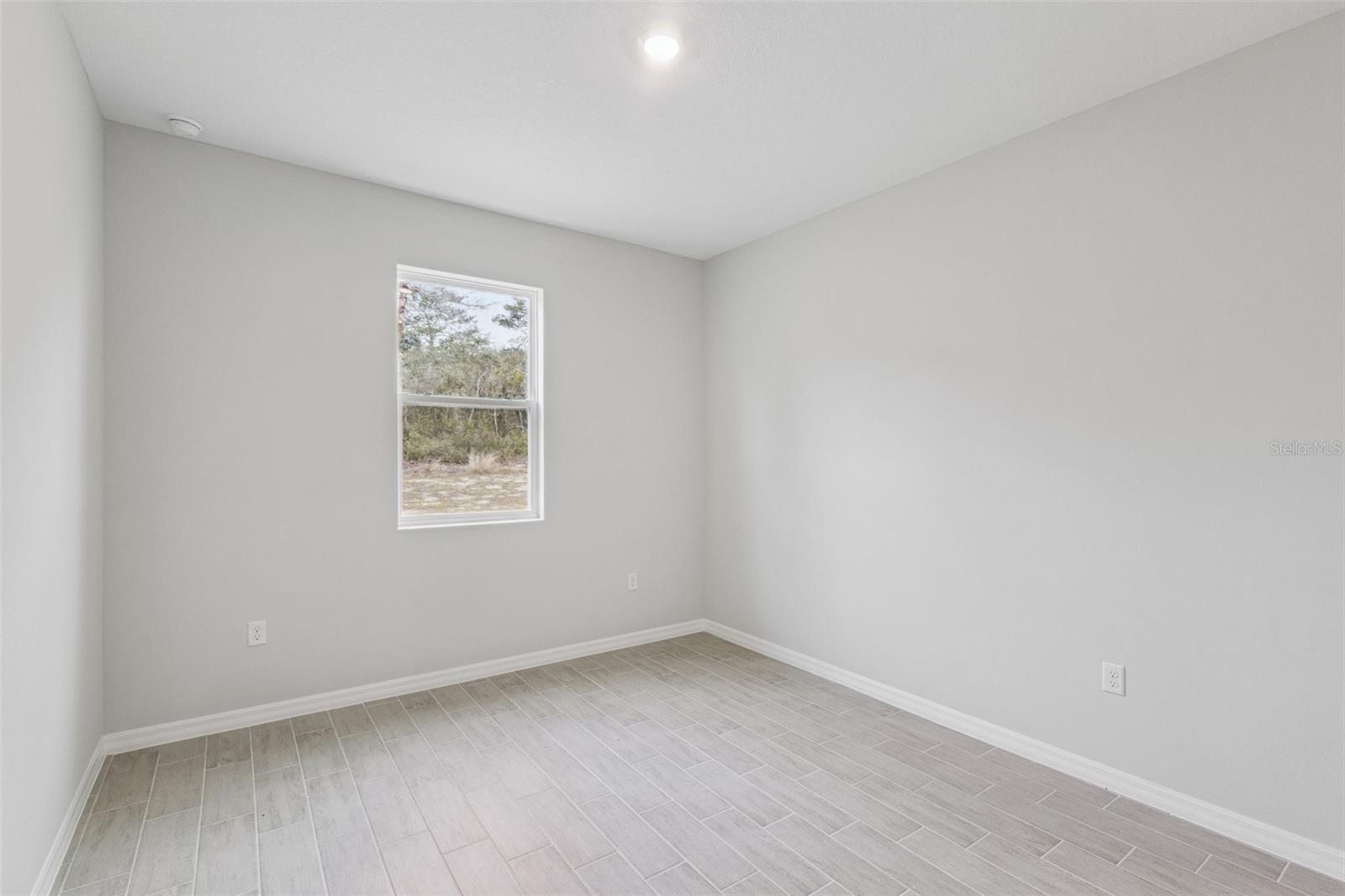 393 MARION OAKS GOLF RD, OCALA, FL, 34473