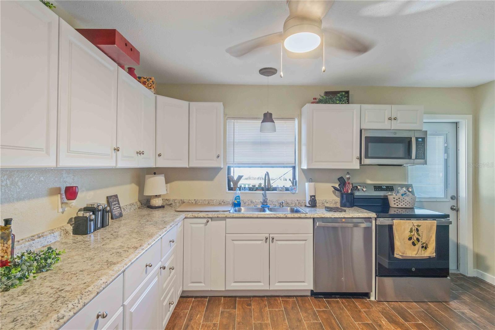 721 DALTON BLVD, PORT CHARLOTTE, FL, 33952