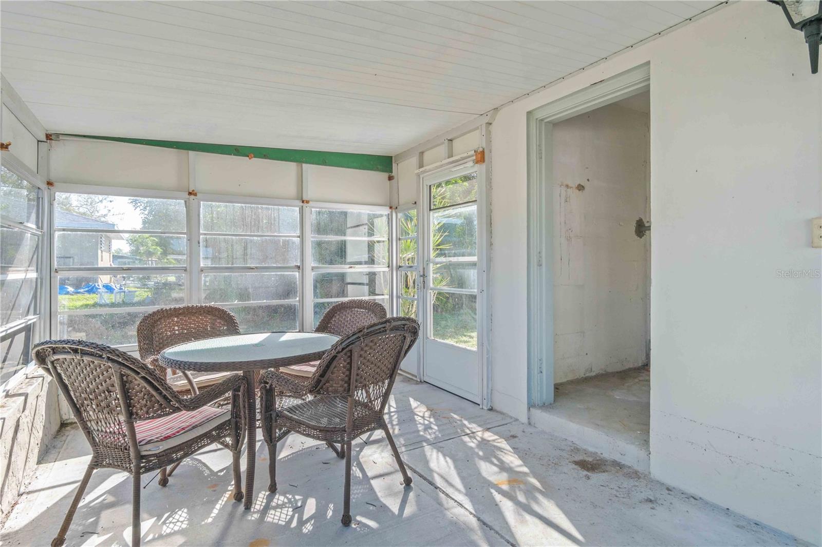 721 DALTON BLVD, PORT CHARLOTTE, FL, 33952