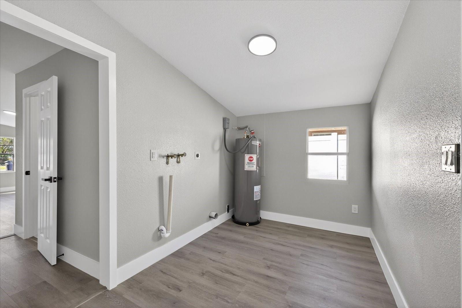 4503 W CLIFTON ST, TAMPA, FL, 33614