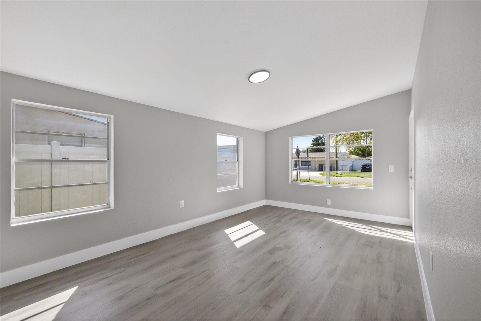 4503 W CLIFTON ST, TAMPA, FL, 33614