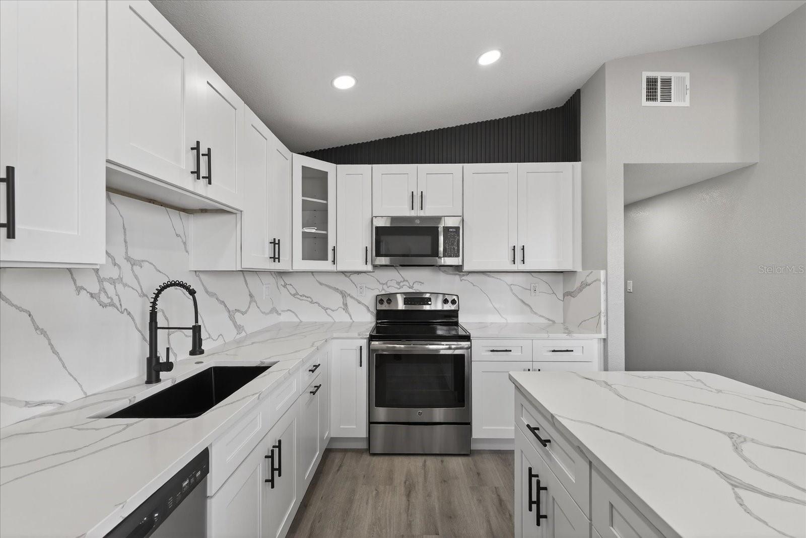 4503 W CLIFTON ST, TAMPA, FL, 33614