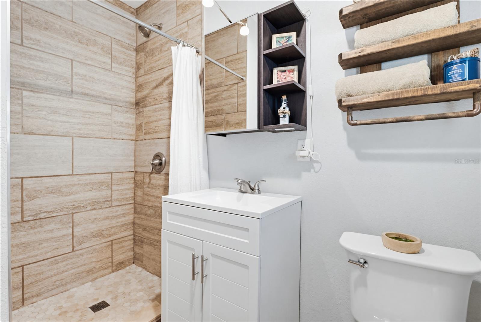 1220 ORANGE AVE, DUNEDIN, FL, 34698