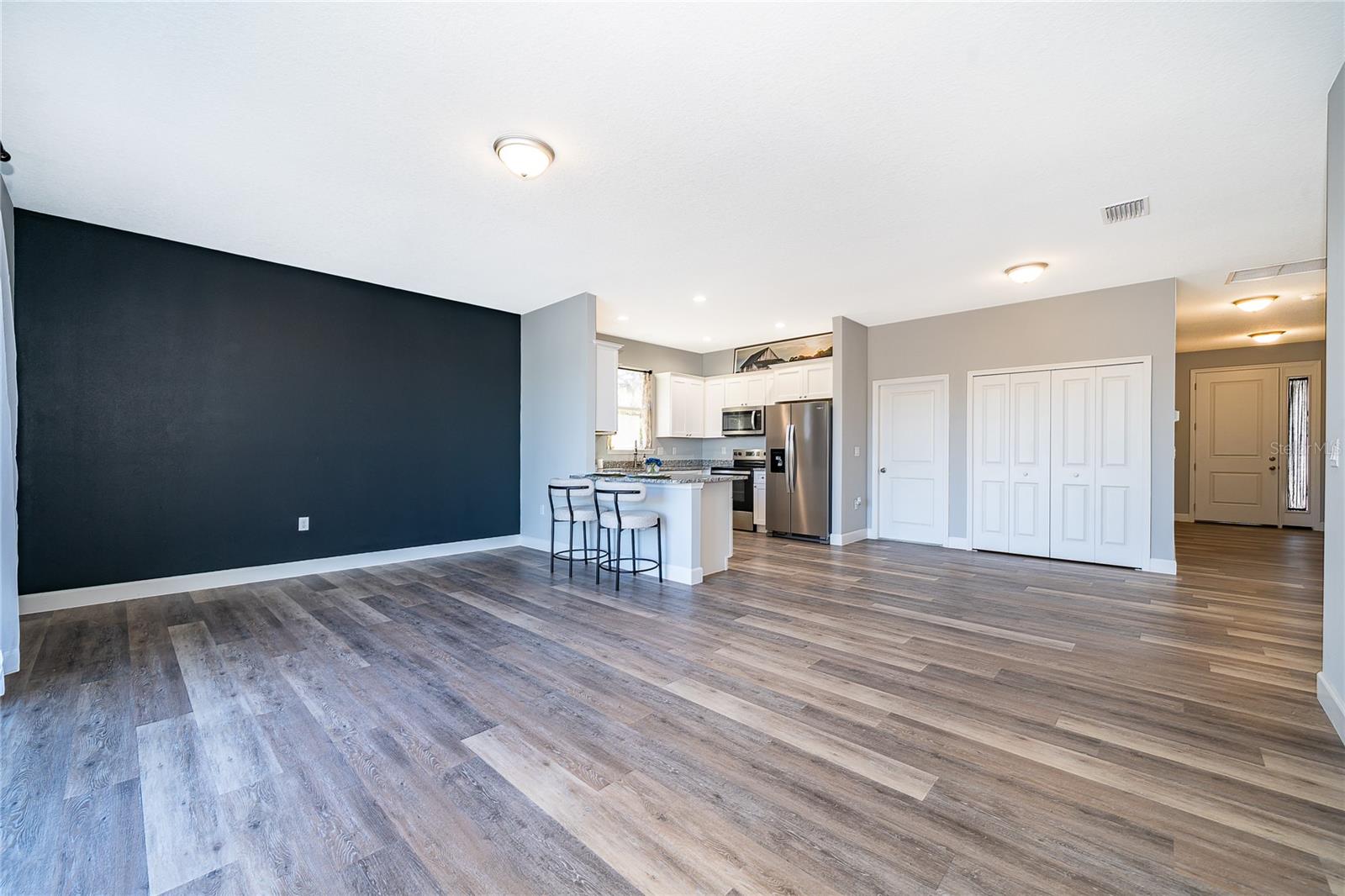 180 11 AVE, OSTEEN, FL, 32764