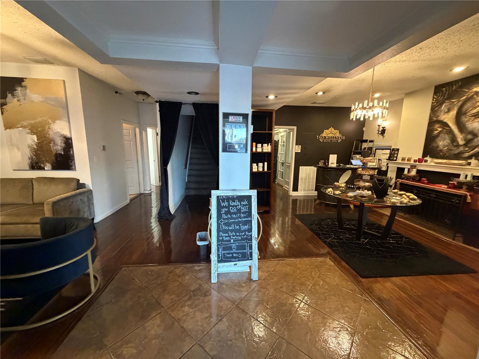 2001 W KENNEDY BLVD, TAMPA, FL, 33606