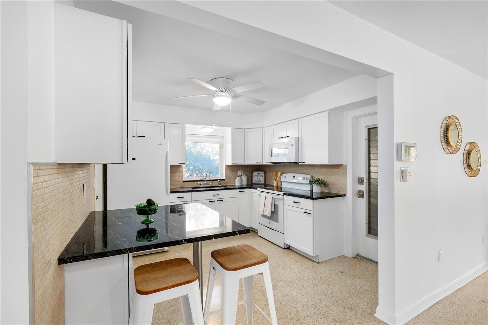 1048 CHARLES ST, CLEARWATER, FL, 33755