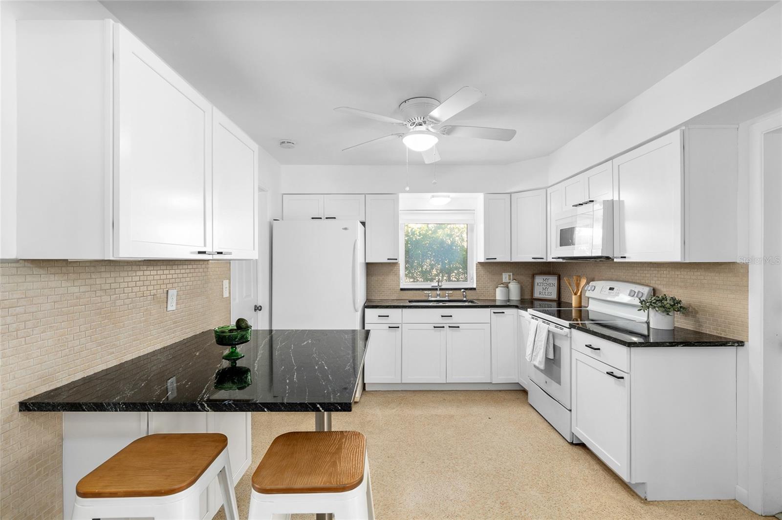 1048 CHARLES ST, CLEARWATER, FL, 33755