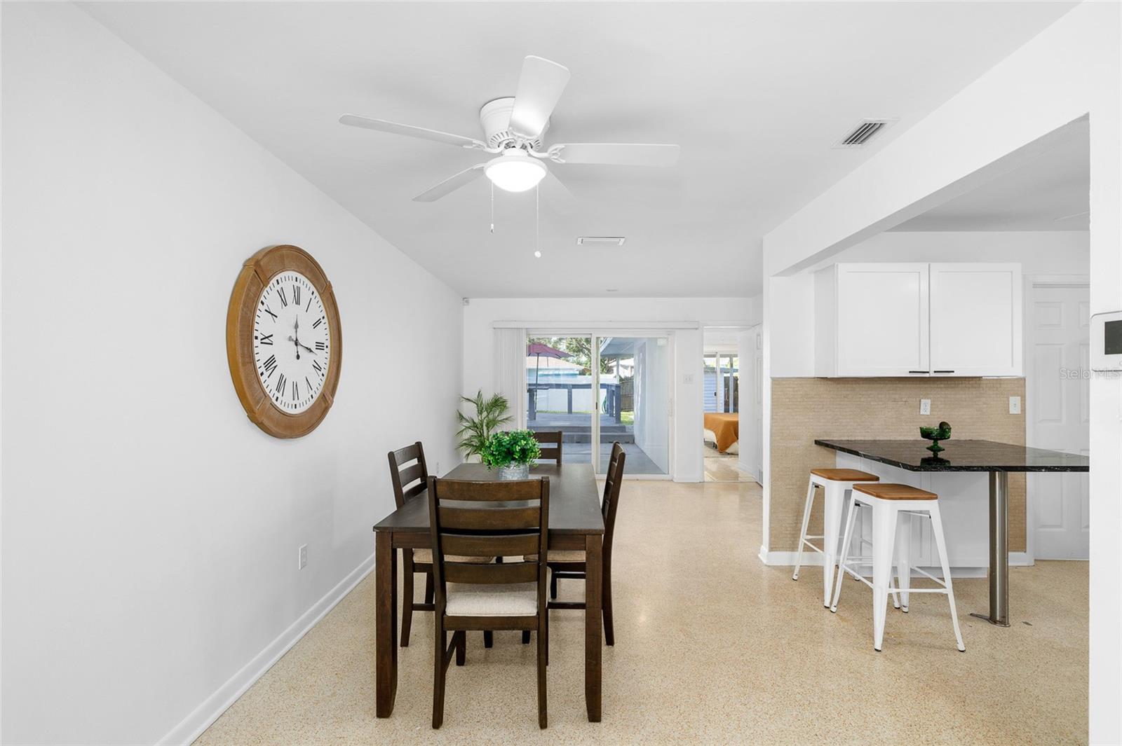 1048 CHARLES ST, CLEARWATER, FL, 33755