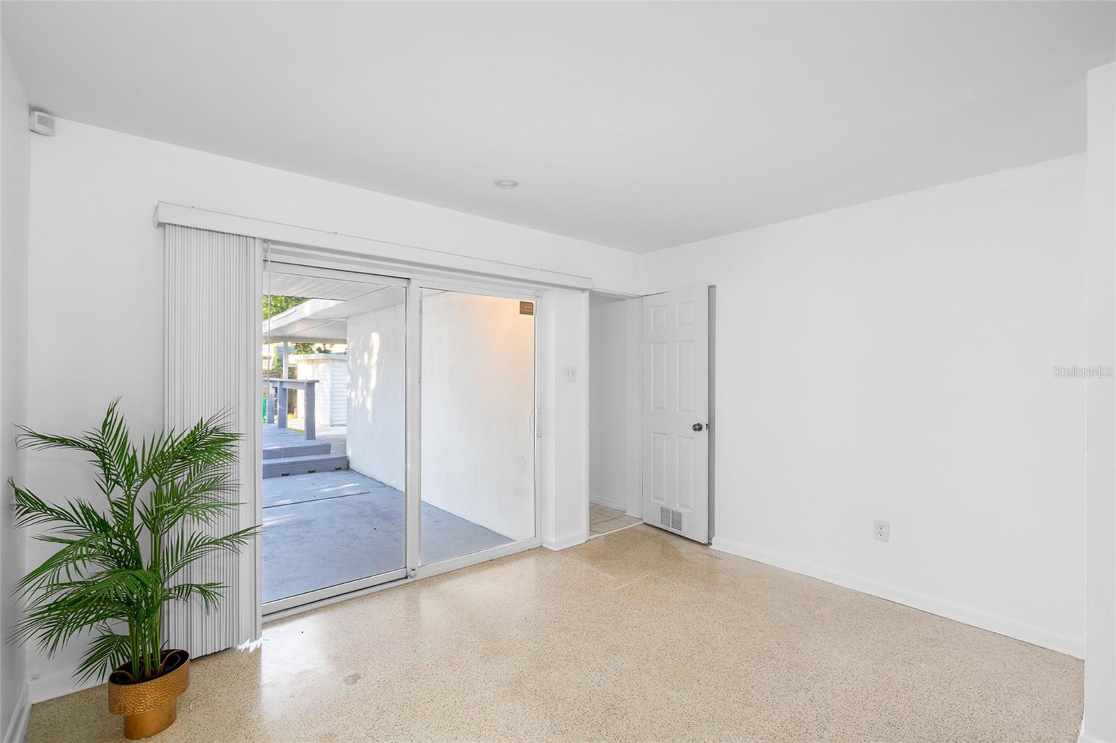 1048 CHARLES ST, CLEARWATER, FL, 33755
