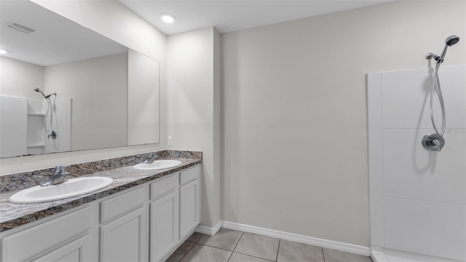 225 GINA LN, DAVENPORT, FL, 33837