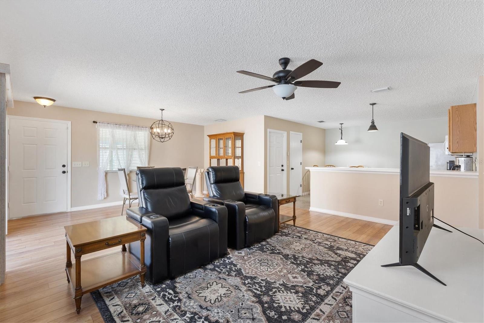 17470 SE 93RD VINE AVE, THE VILLAGES, FL, 32162