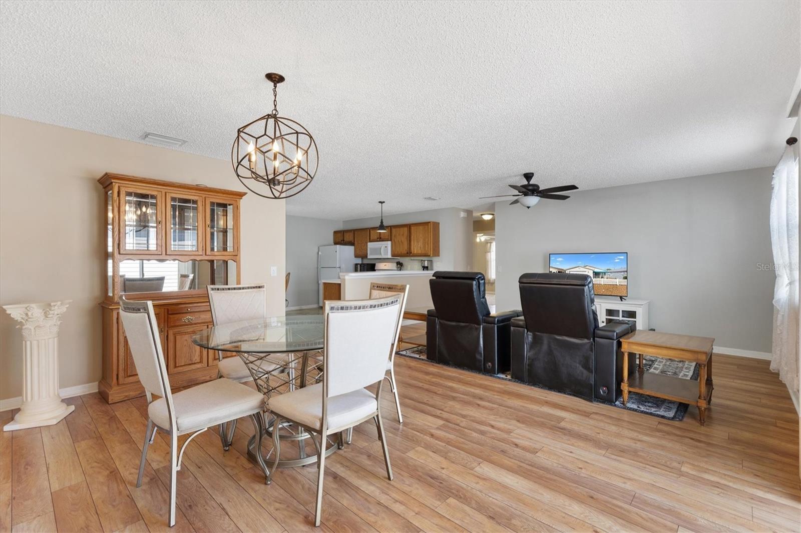 17470 SE 93RD VINE AVE, THE VILLAGES, FL, 32162