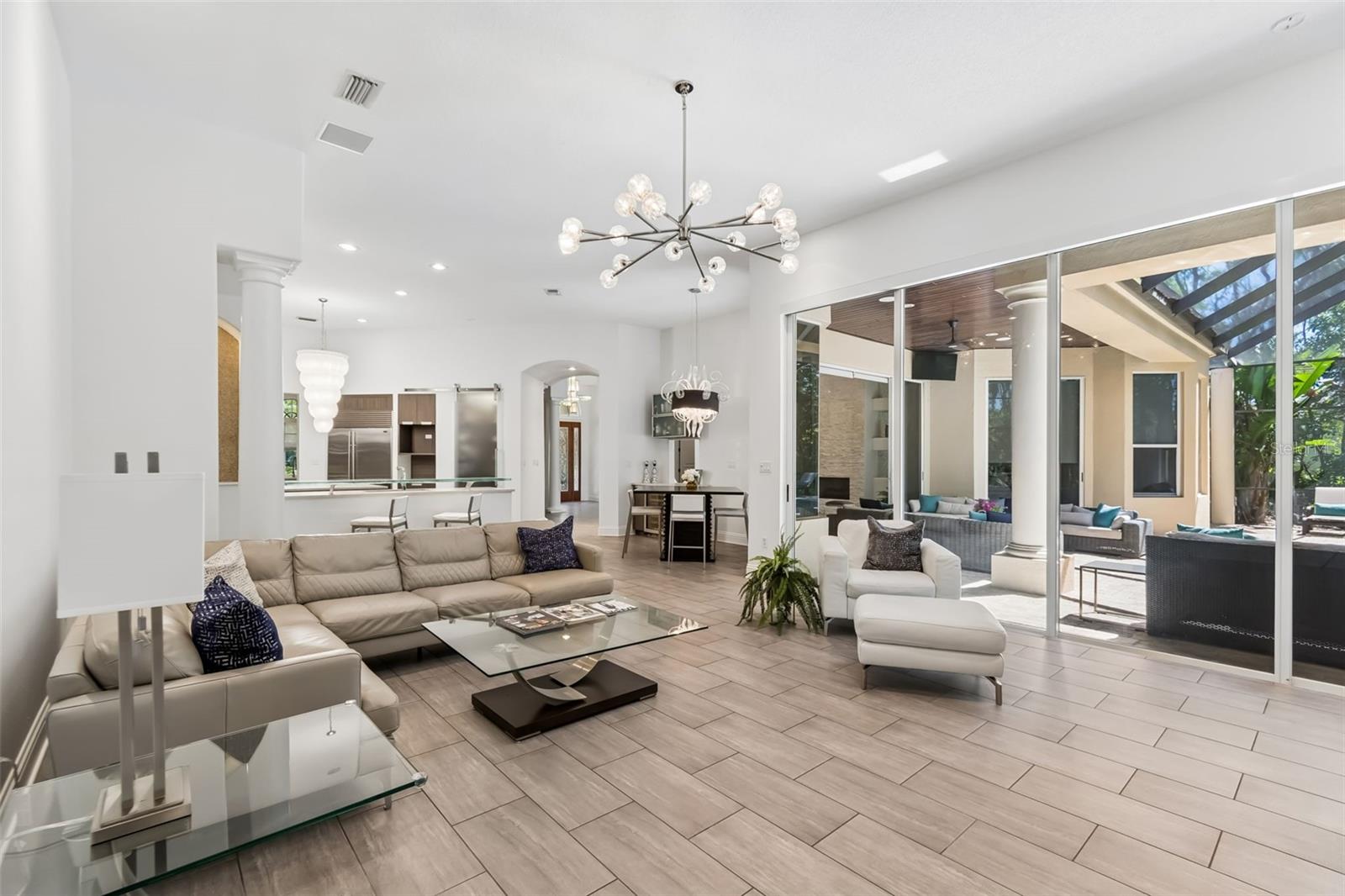 17008 MADRES DE AVILA, TAMPA, FL, 33613