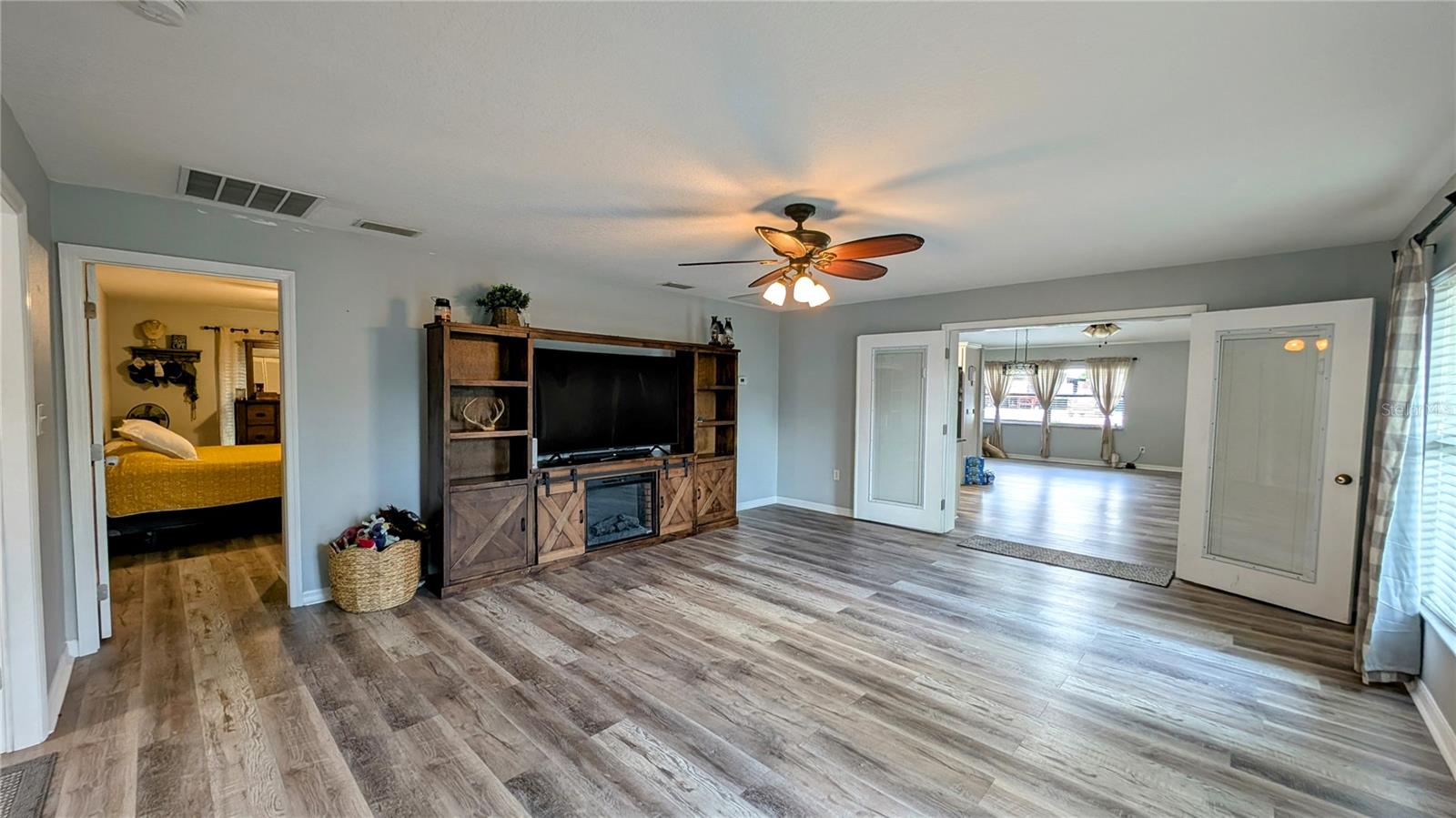 624 N LANIER AVE, FORT MEADE, FL, 33841