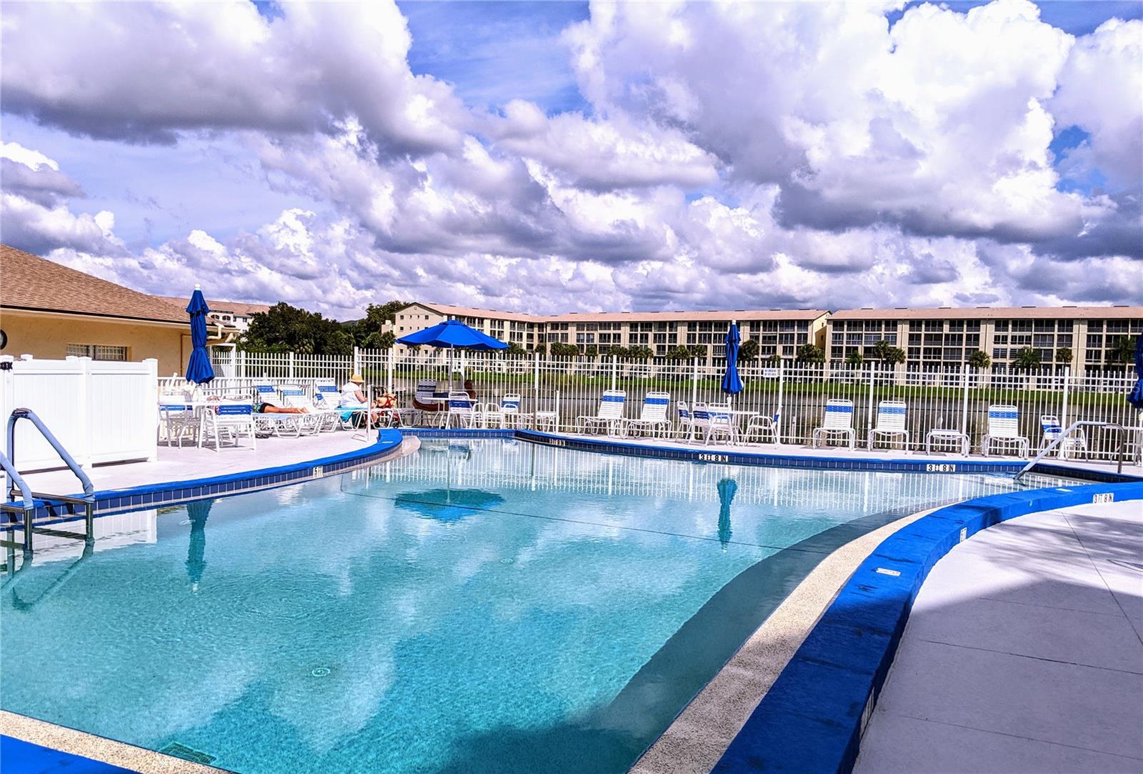 3807 LAKE BAYSHORE DR #H-416, BRADENTON, FL, 34205