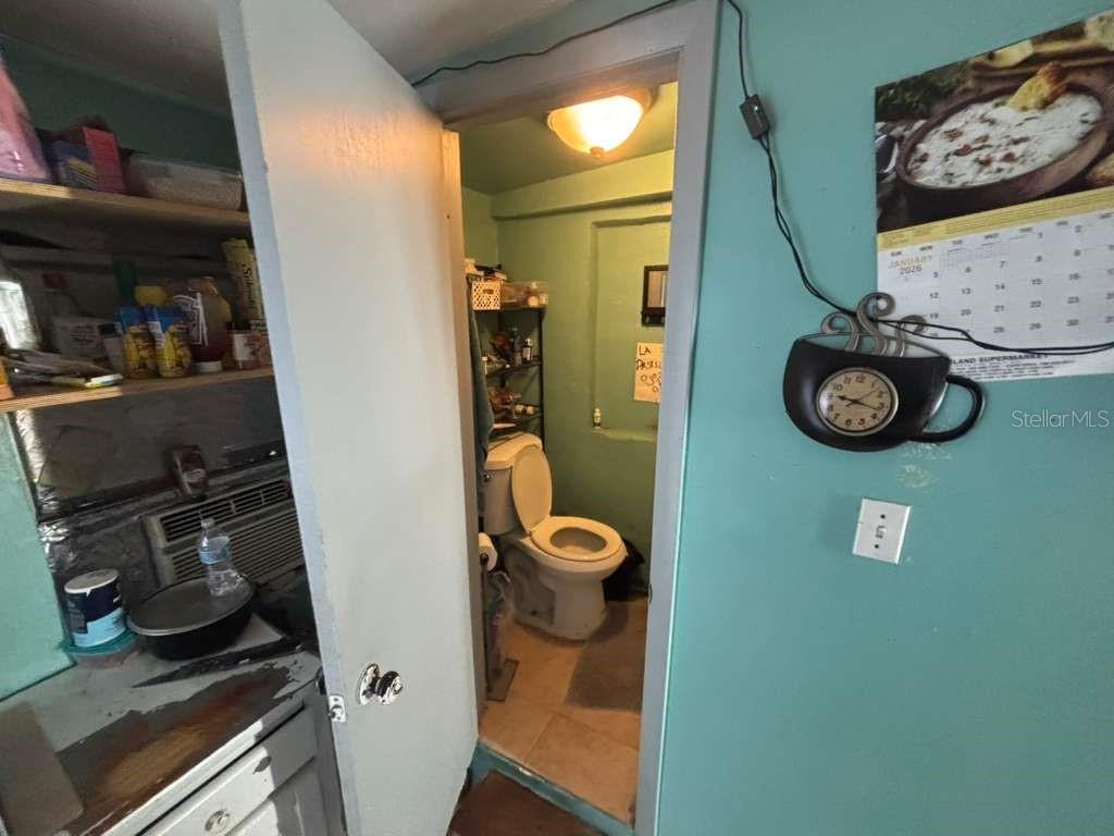 9590 NW 33RD AVE, MIAMI, FL, 33147