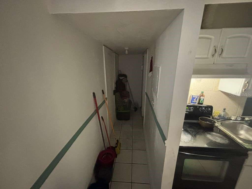 9590 NW 33RD AVE, MIAMI, FL, 33147