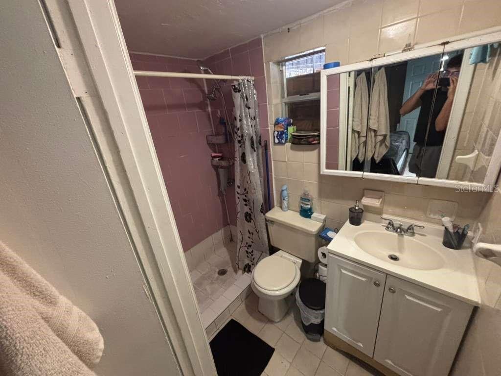 9590 NW 33RD AVE, MIAMI, FL, 33147