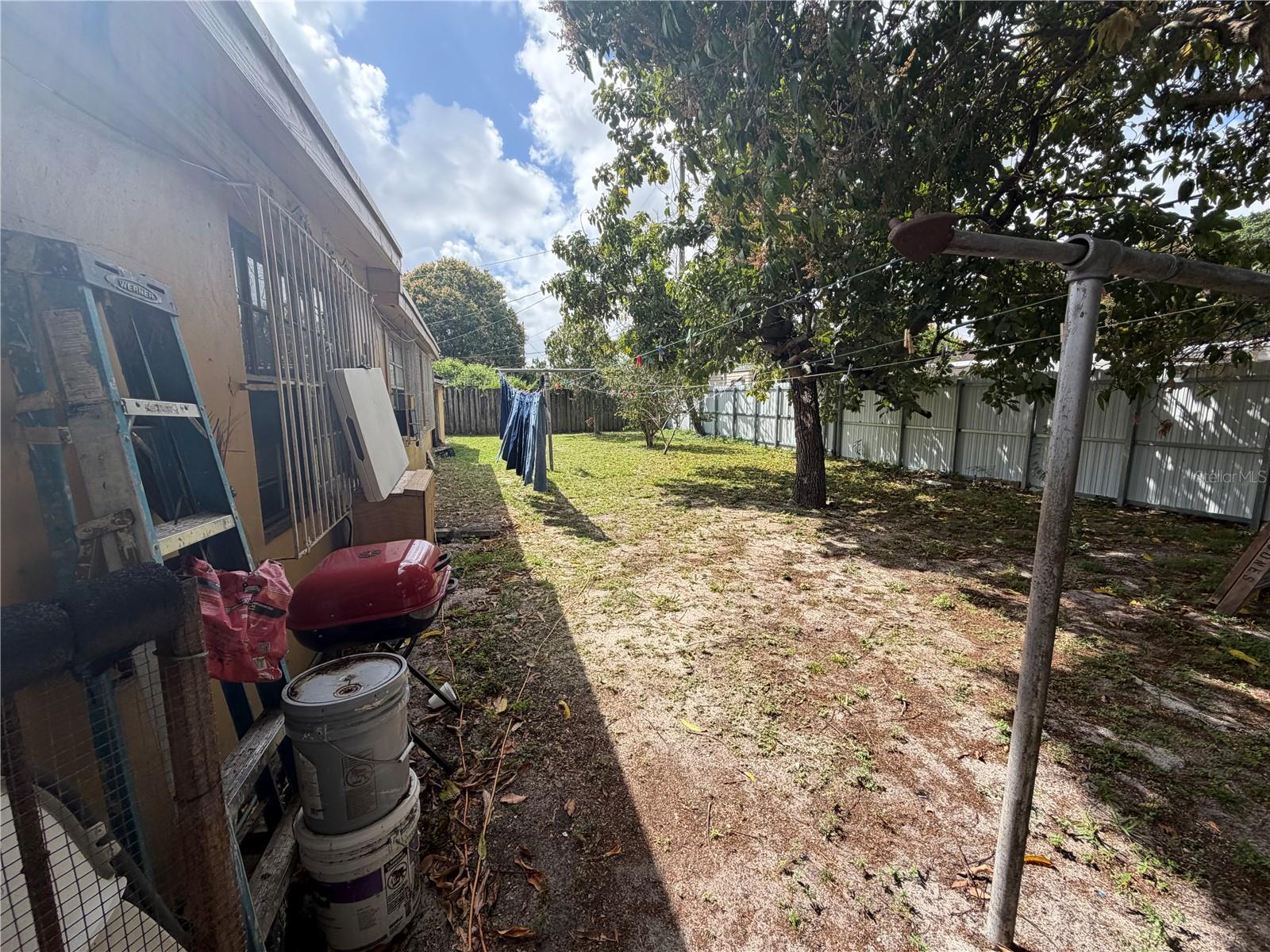 9590 NW 33RD AVE, MIAMI, FL, 33147