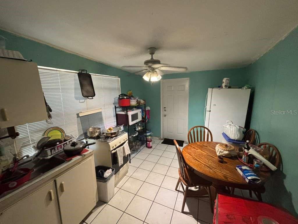 9590 NW 33RD AVE, MIAMI, FL, 33147