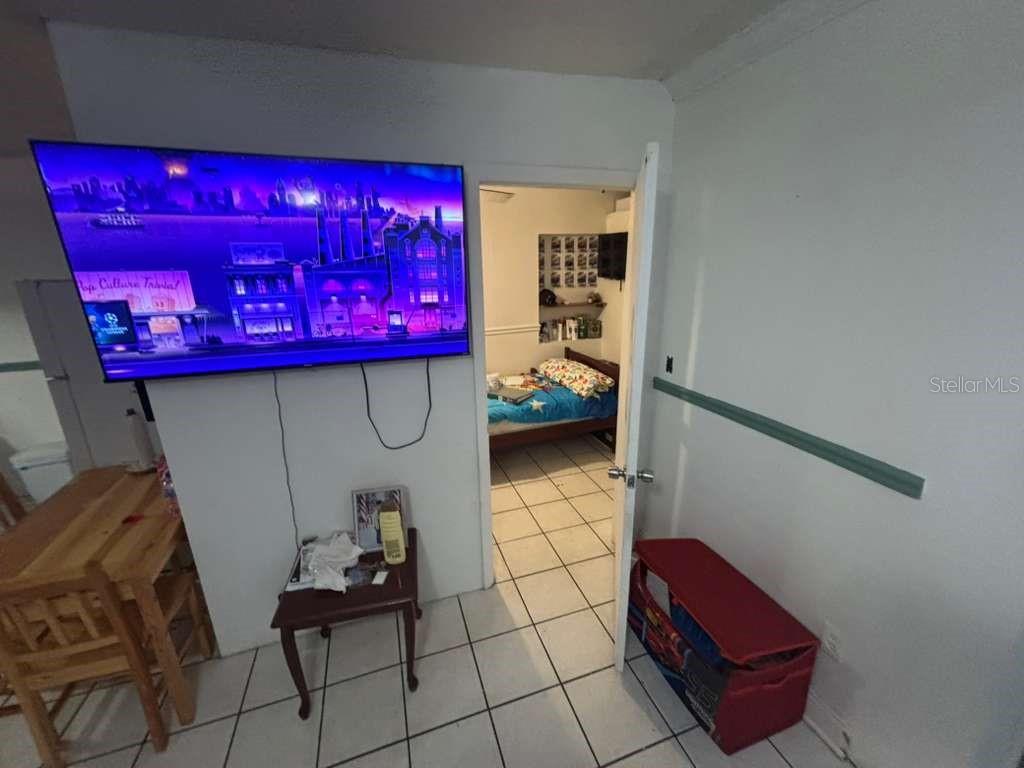 9590 NW 33RD AVE, MIAMI, FL, 33147