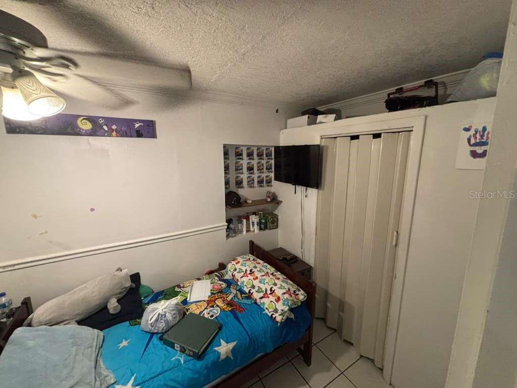 9590 NW 33RD AVE, MIAMI, FL, 33147