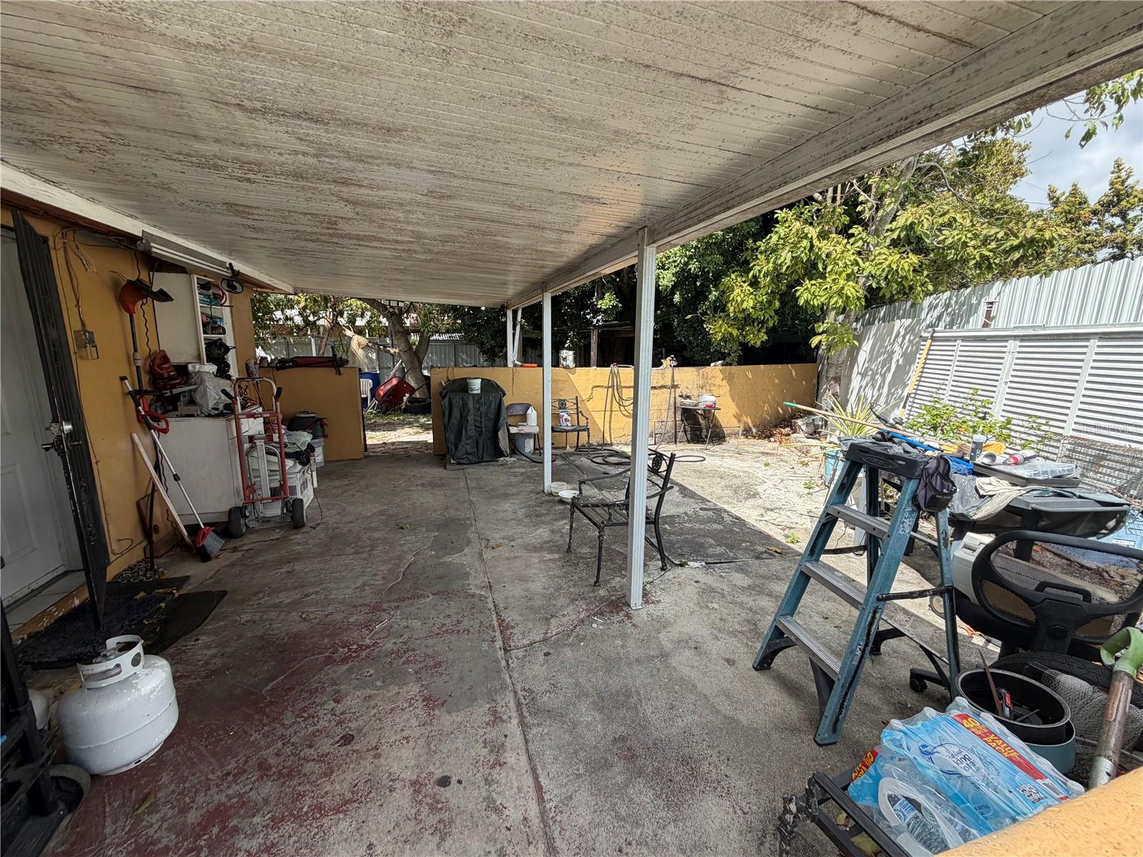 9590 NW 33RD AVE, MIAMI, FL, 33147