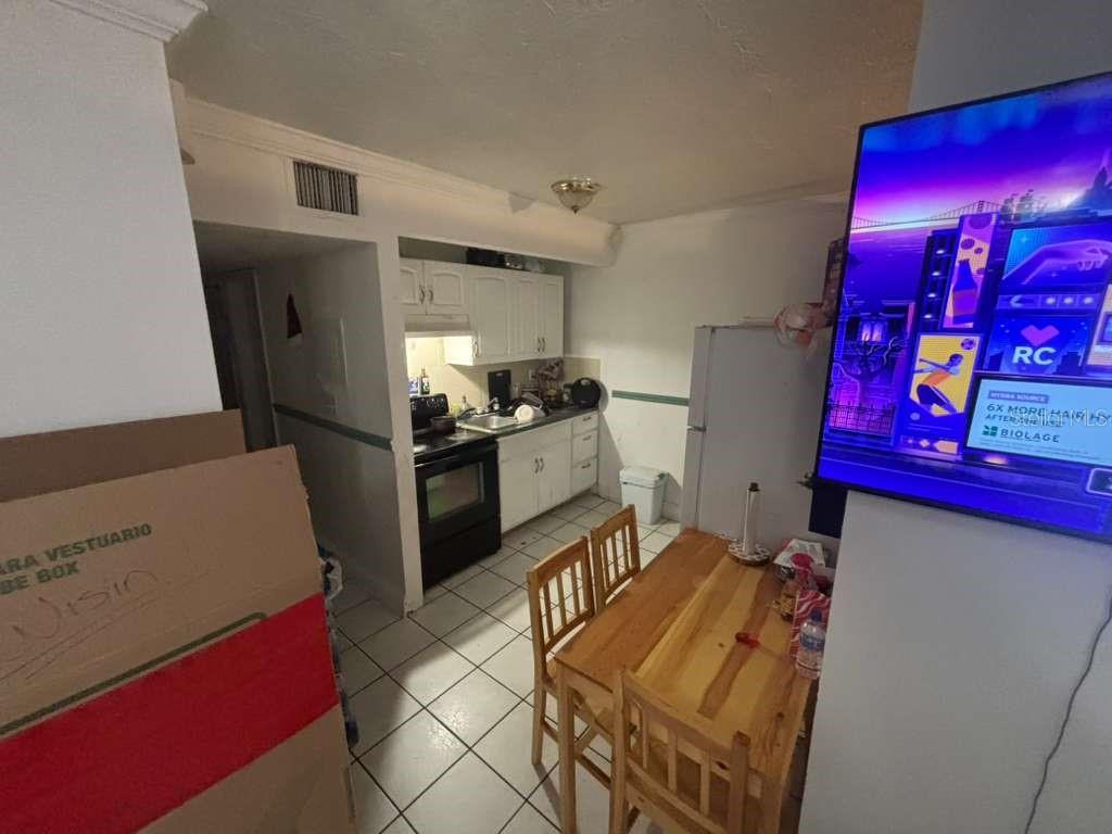 9590 NW 33RD AVE, MIAMI, FL, 33147