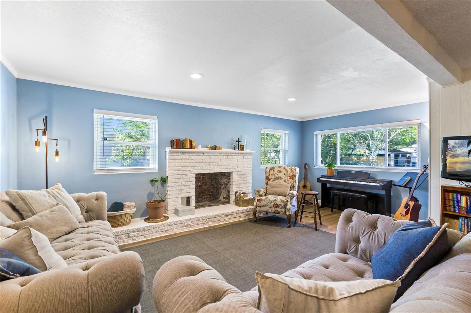 2013 S HOLLY AVE, SANFORD, FL, 32771