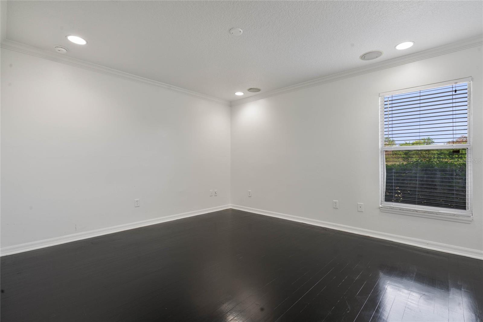 907 WILLOW DR, LEESBURG, FL, 34748