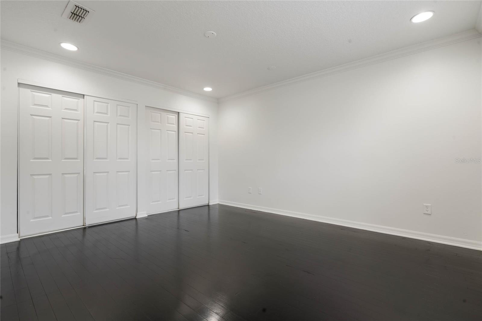 907 WILLOW DR, LEESBURG, FL, 34748