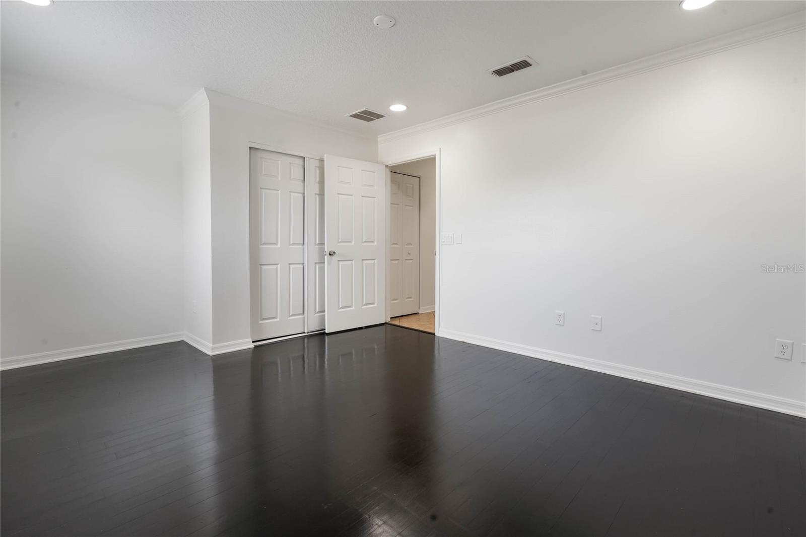 907 WILLOW DR, LEESBURG, FL, 34748