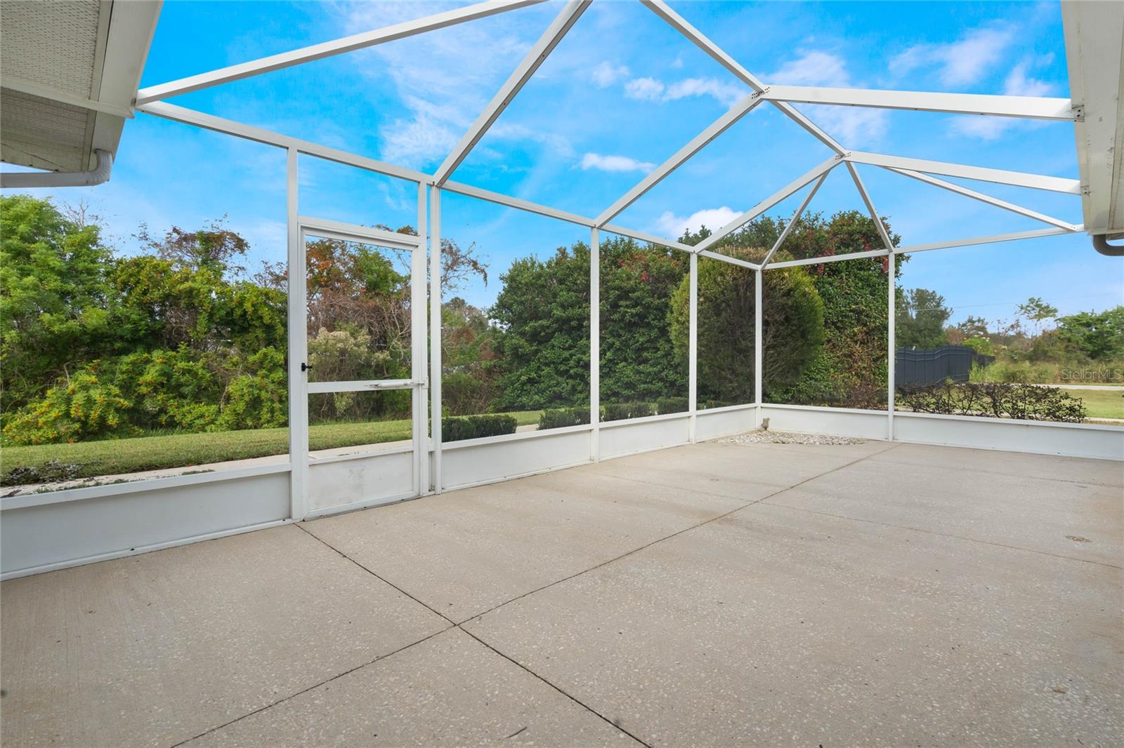 907 WILLOW DR, LEESBURG, FL, 34748