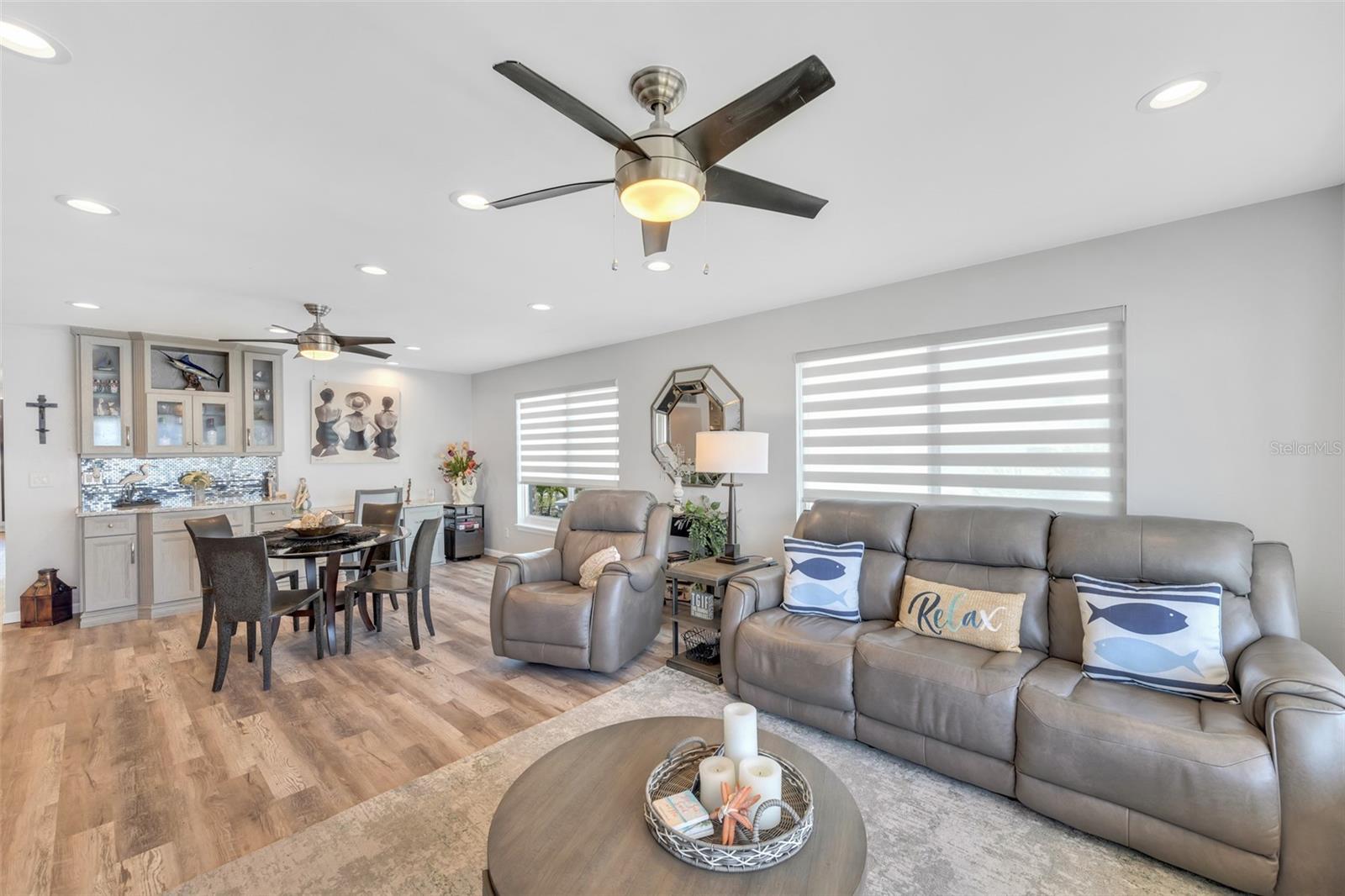 5400 GULF DR #32, HOLMES BEACH, FL, 34217