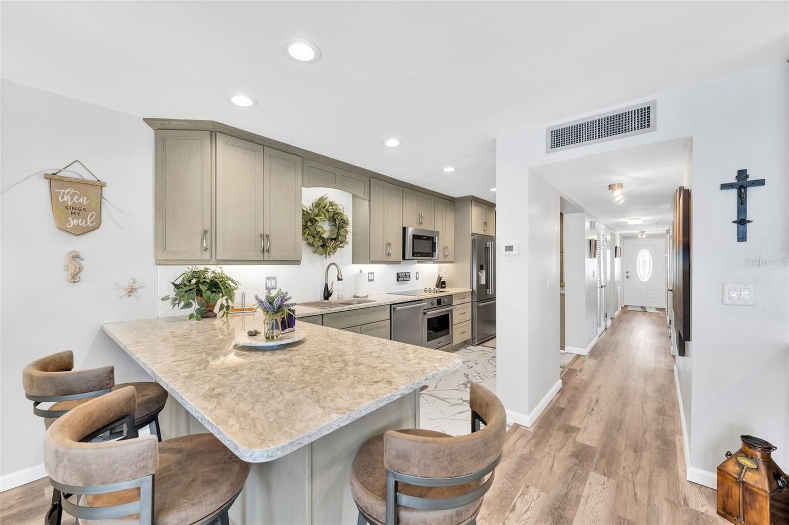 5400 GULF DR #32, HOLMES BEACH, FL, 34217