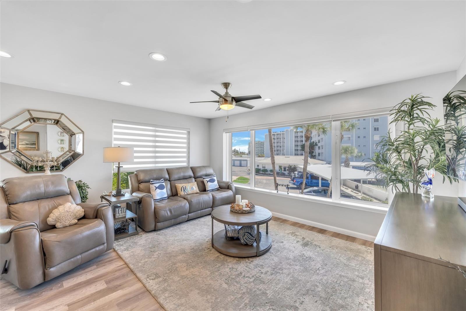 5400 GULF DR #32, HOLMES BEACH, FL, 34217