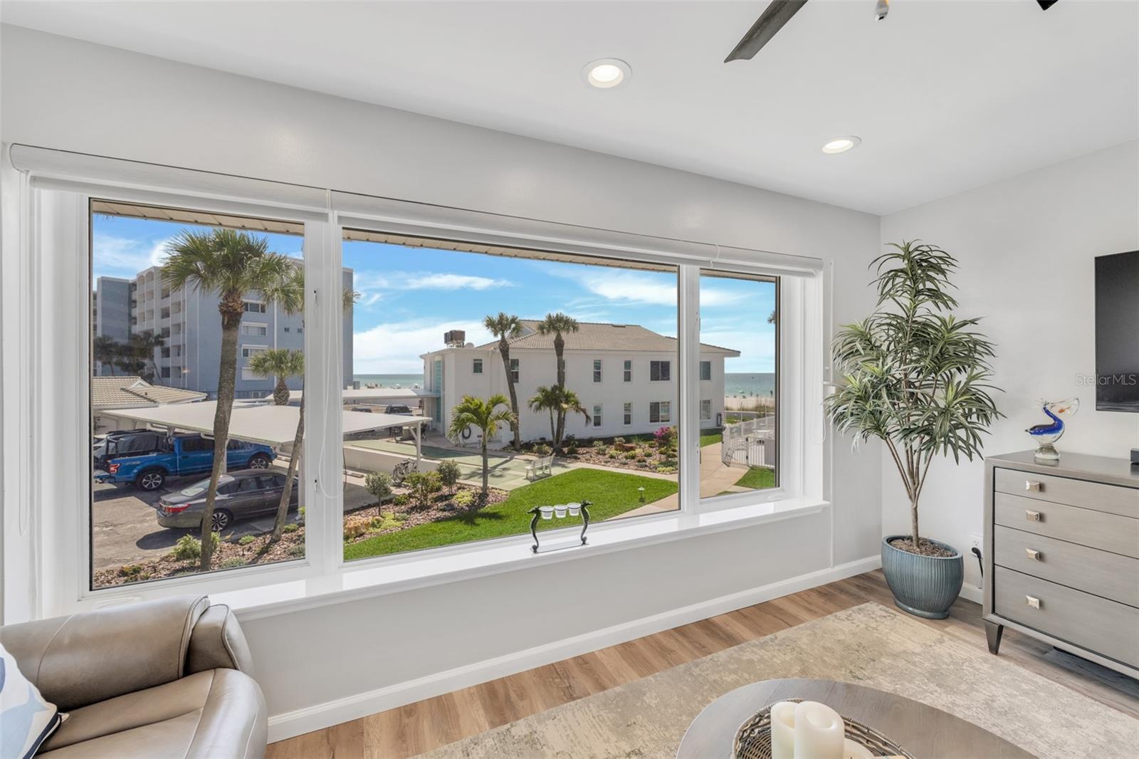5400 GULF DR #32, HOLMES BEACH, FL, 34217