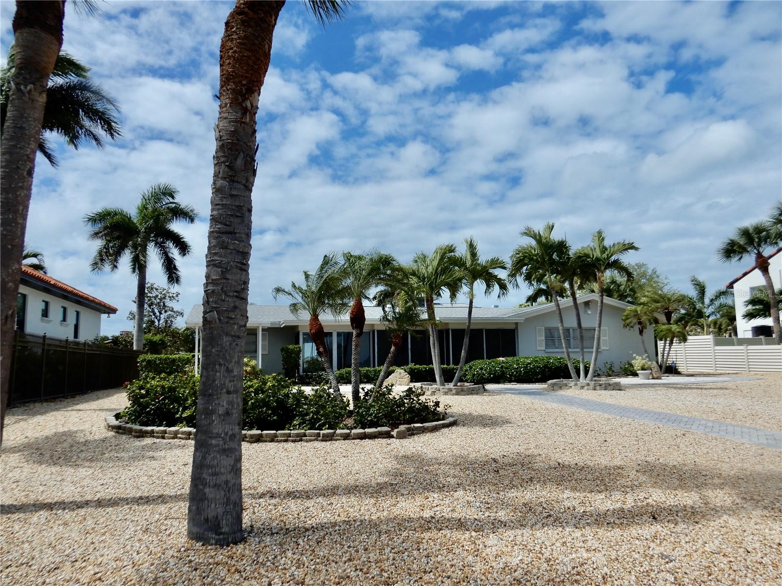 337 1ST ST W, TIERRA VERDE, FL, 33715