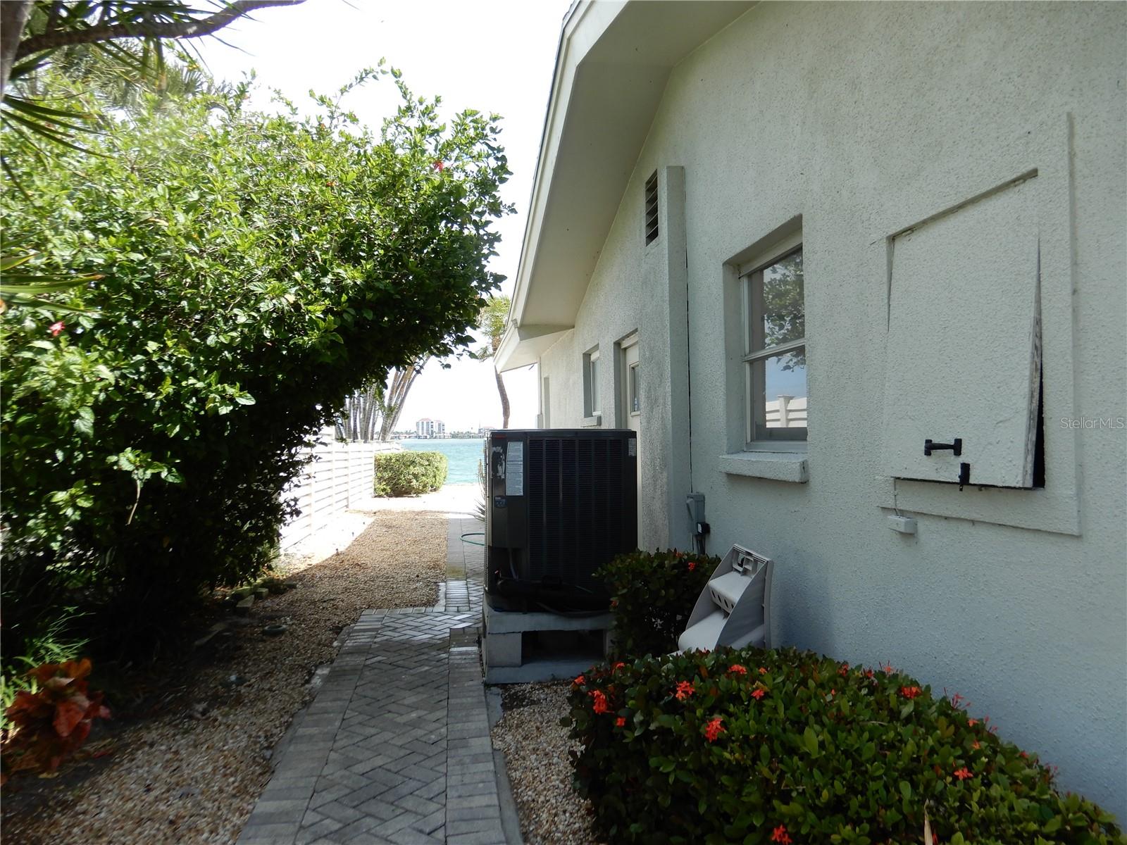 337 1ST ST W, TIERRA VERDE, FL, 33715