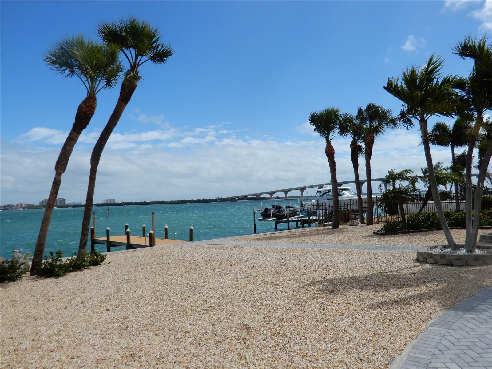337 1ST ST W, TIERRA VERDE, FL, 33715