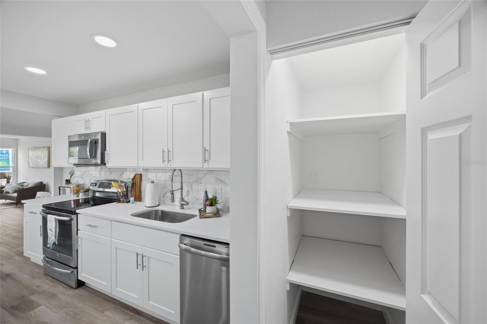 1149 WOODLAWN ST, CLEARWATER, FL, 33756