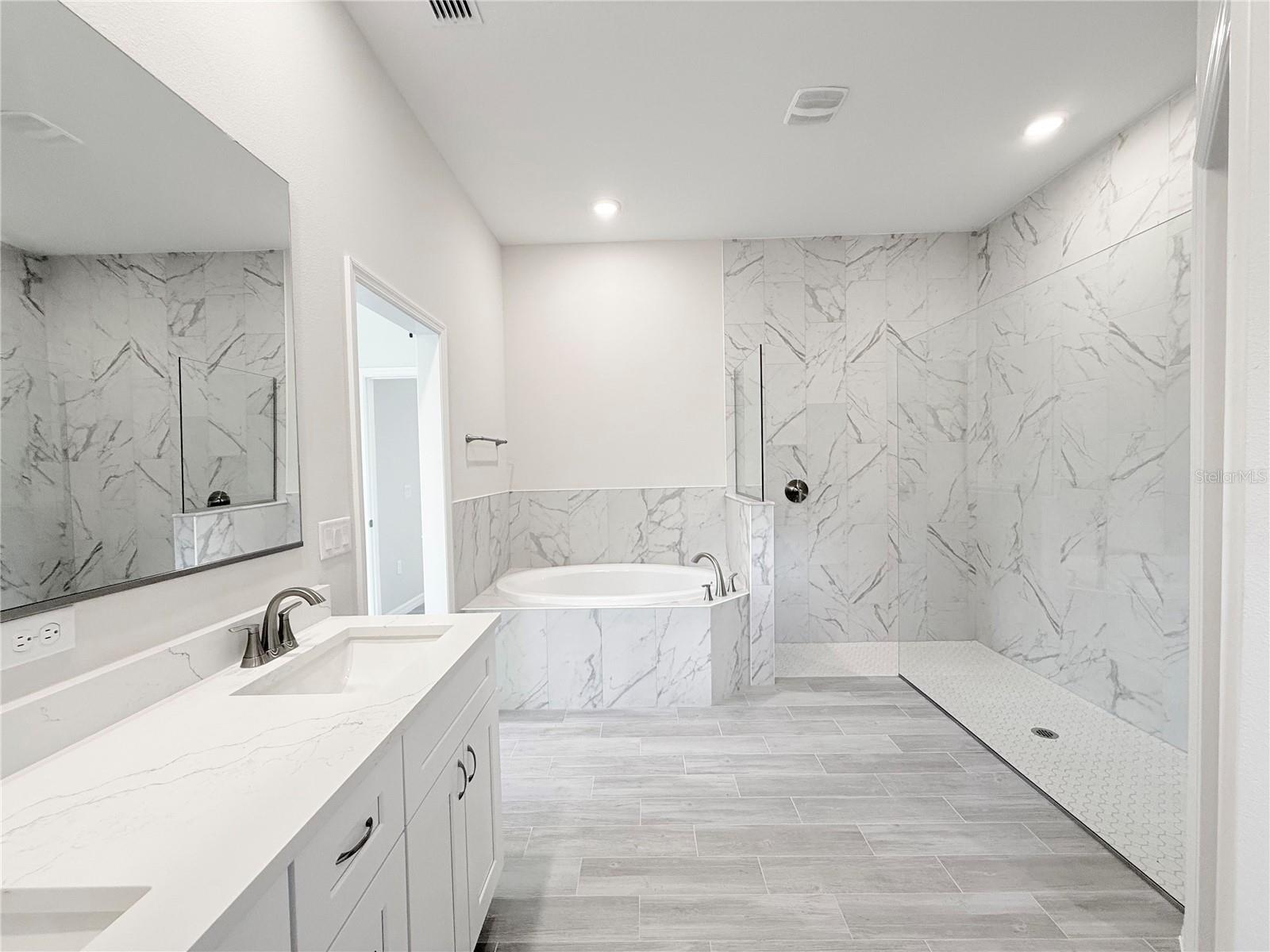 30260 W THYME AVE, EUSTIS, FL, 32736