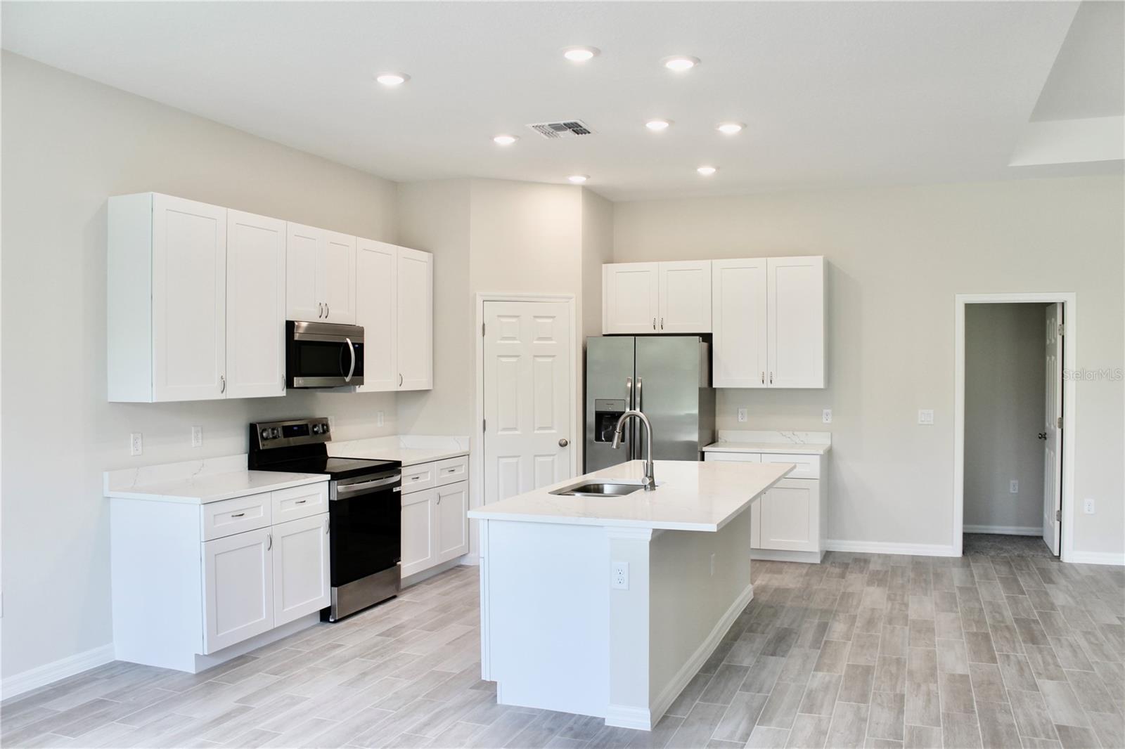 30260 W THYME AVE, EUSTIS, FL, 32736
