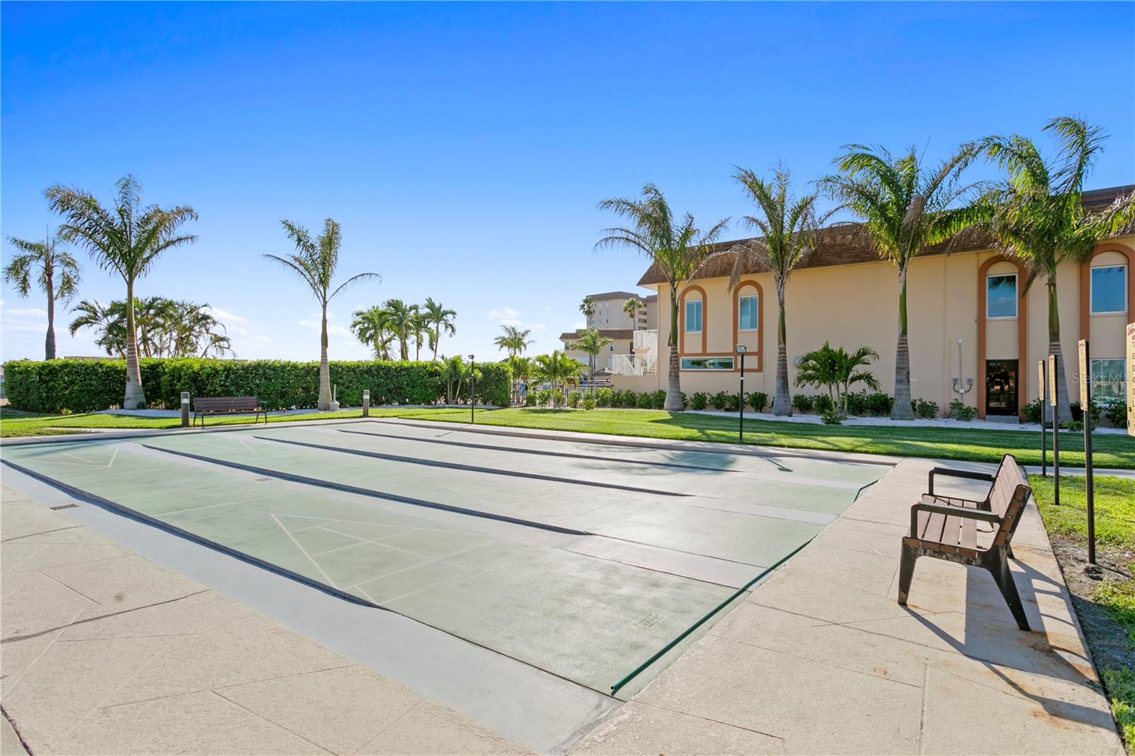 5200 BRITTANY DR S #4-1102, ST PETERSBURG, FL, 33715